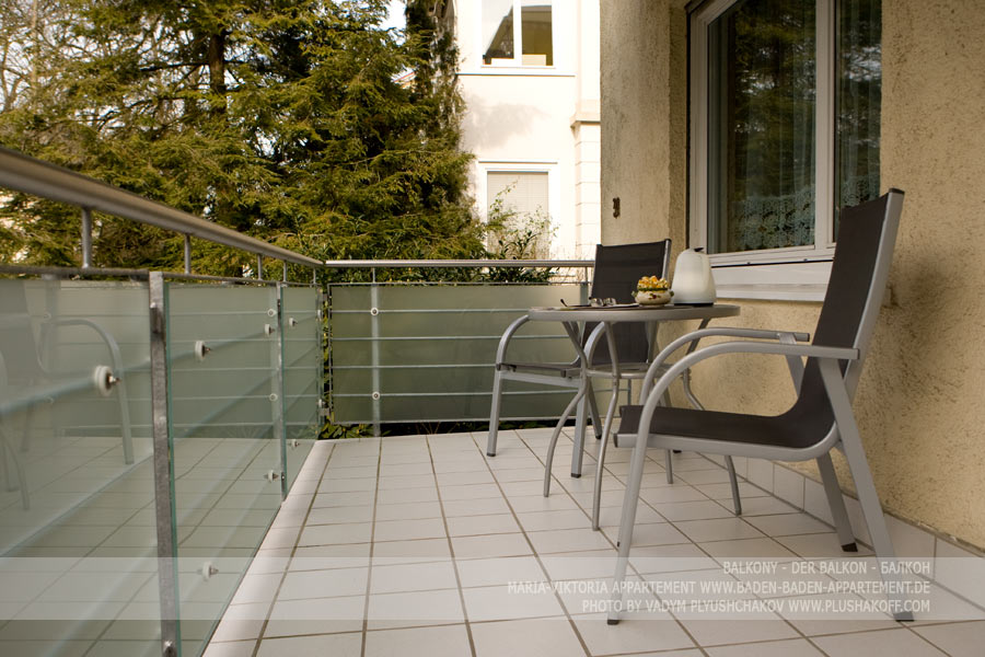 balkony, der balkon, балкон- Maria-Viktoria-Appartement in Baden-Baden